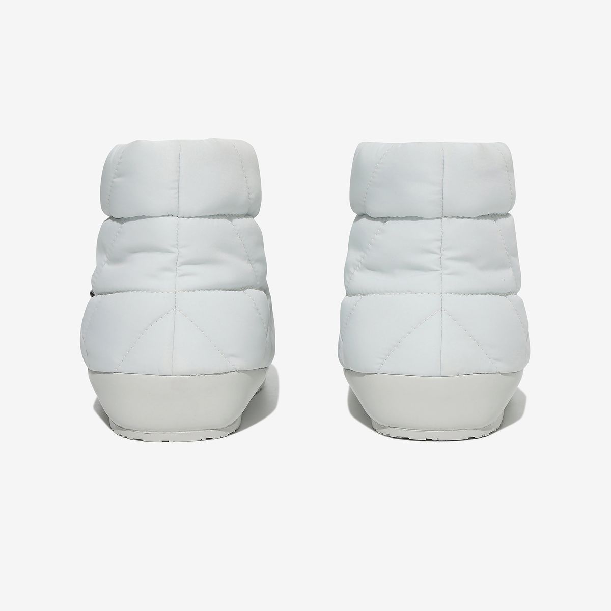 휠라(FILA) 푸퍼 매트 부츠(1XM02358G050)