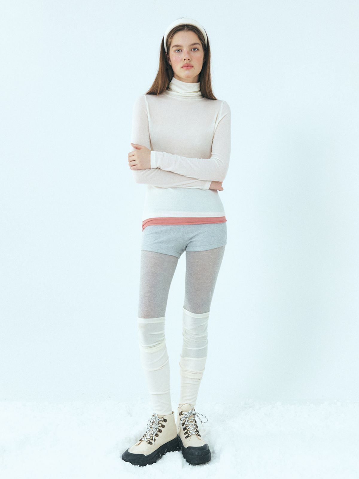 에트몽(ETMON) Layered Turtleneck T-Shirt, Ivory