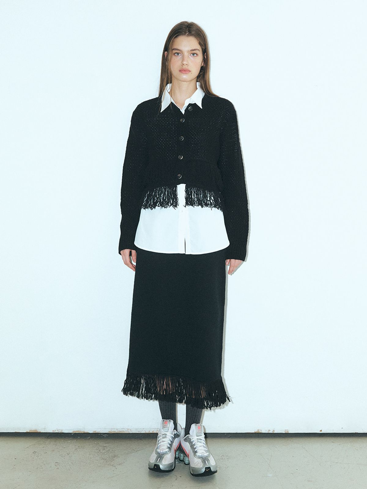 에트몽(ETMON) Layer Fringe Knit Cardigan, Black