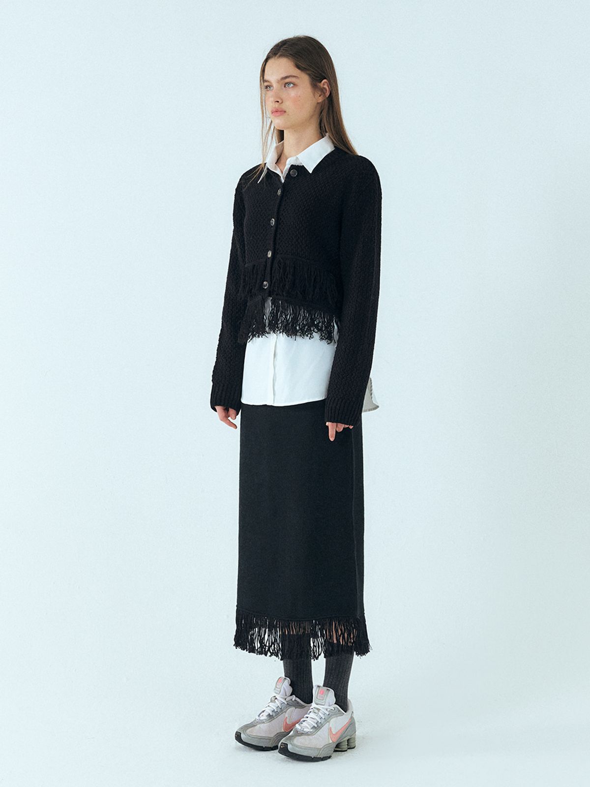 에트몽(ETMON) Layer Fringe Knit Cardigan, Black