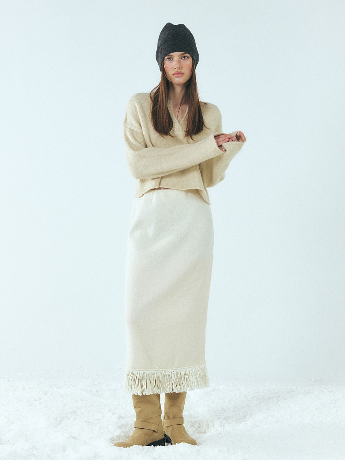 에트몽(ETMON) Fringe Knitted Skirt, Ivory