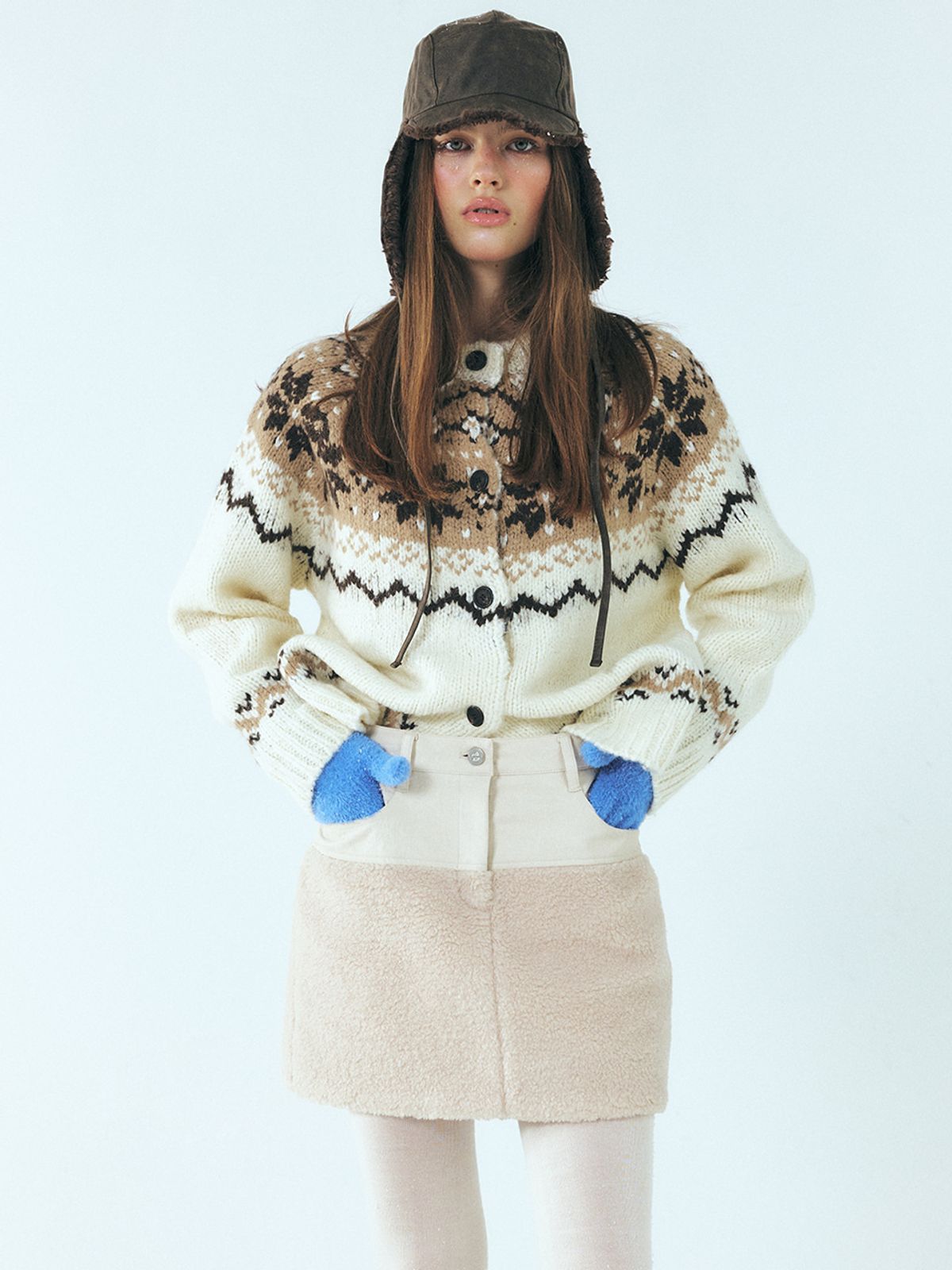 에트몽(ETMON) Mixed Shearling Mini Skirt, Cream