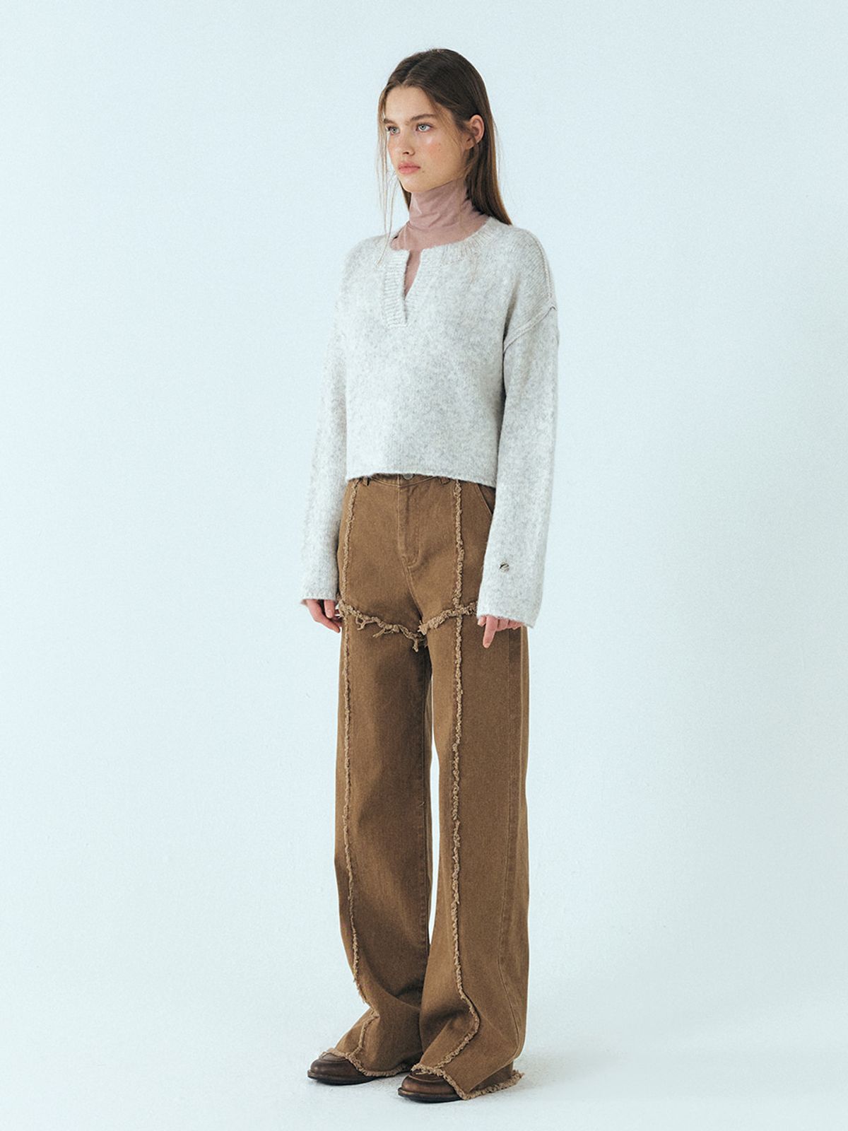 에트몽(ETMON) Neck-Slit Knit Pullover, Grey