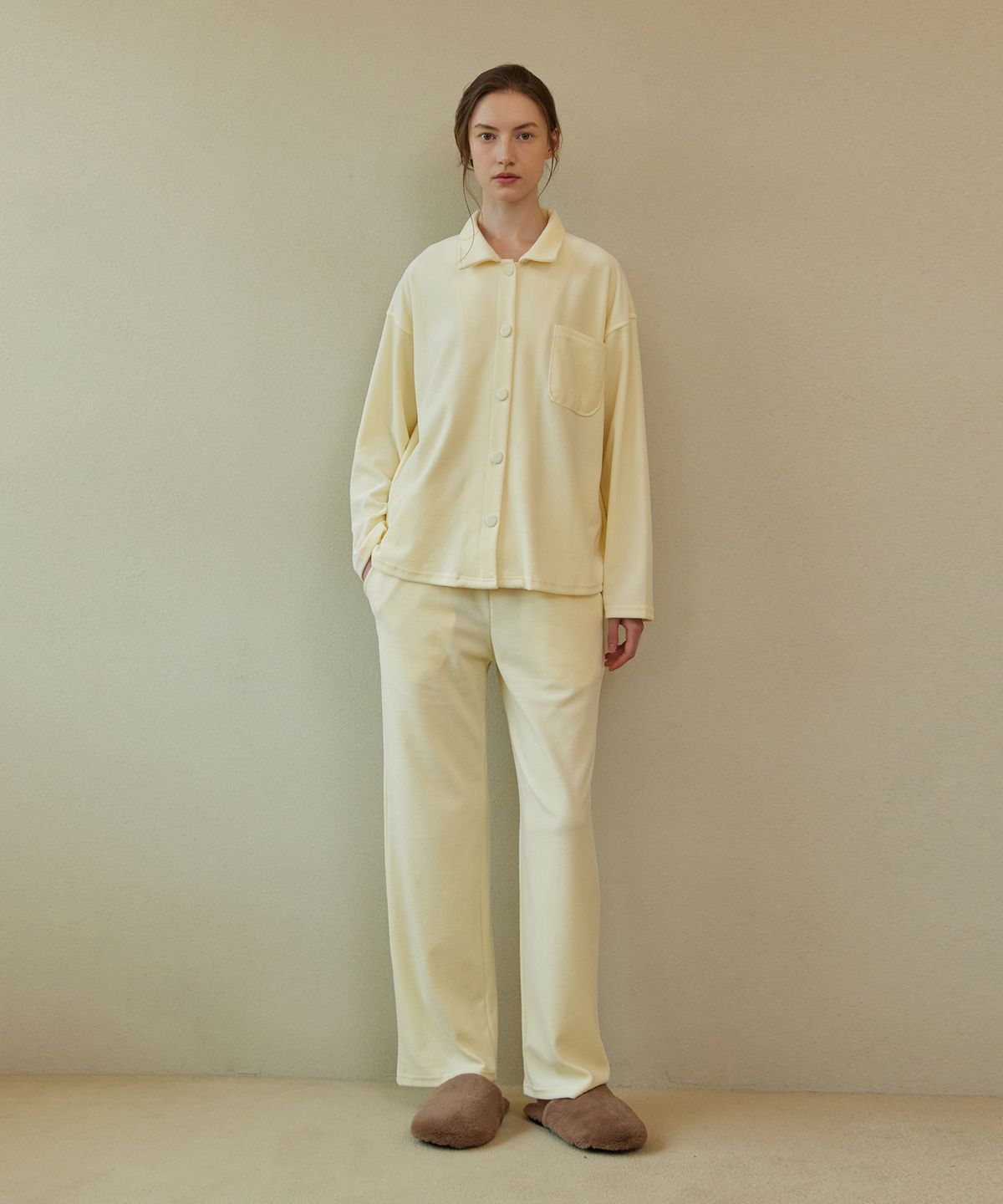 아템포(ATEMPO) VELOUR PAJAMA COUPLE SET_cream