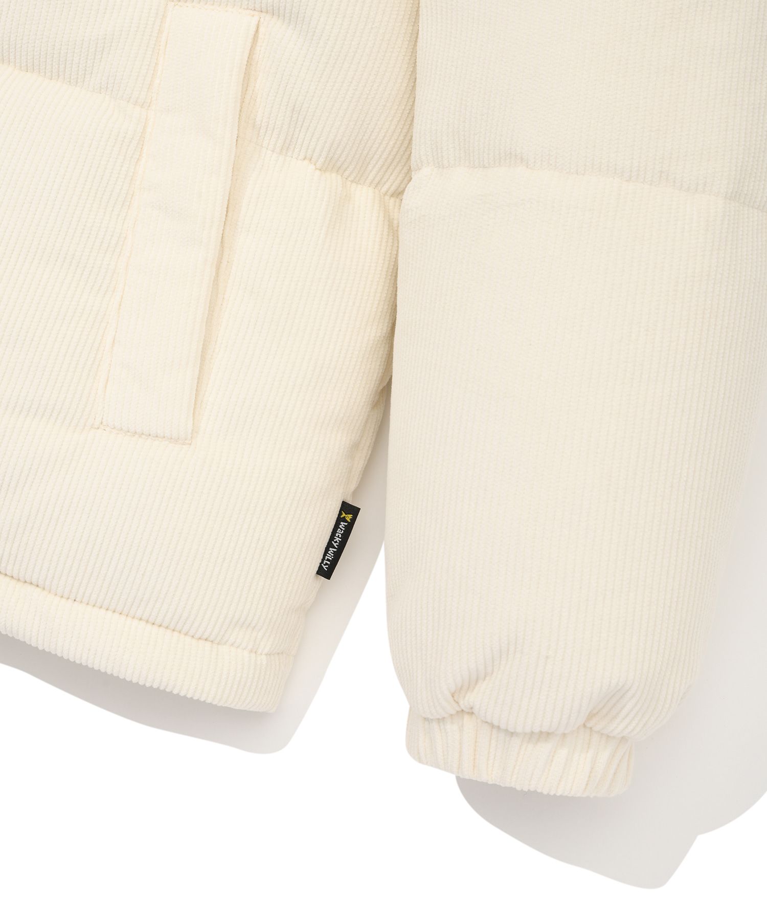 【Wacky WiLLy】Women's Corduroy Short Down Jumper MUSINSA | WACKY WILLY Corduroy Down Puffer Ivory