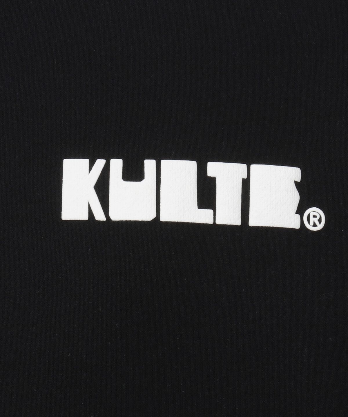 쿨트(KULTE) 레트로 팝아트 로고 기모 맨투맨 티셔츠 블랙