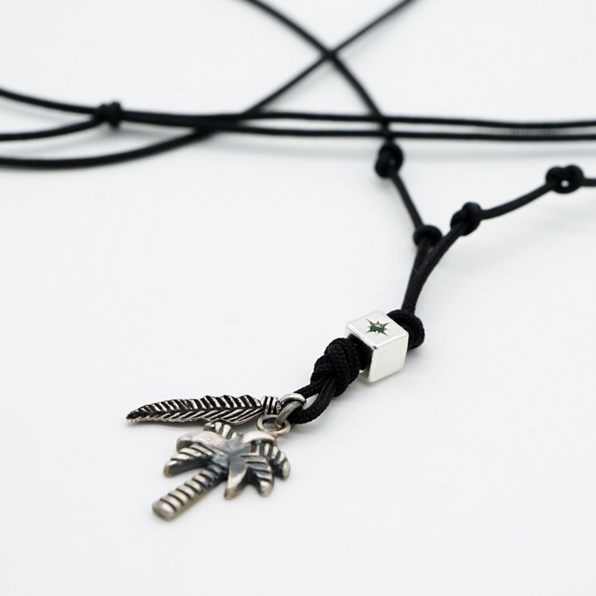 하카블랙스(HAKKABLACKS) Black Palmtree  String #02N