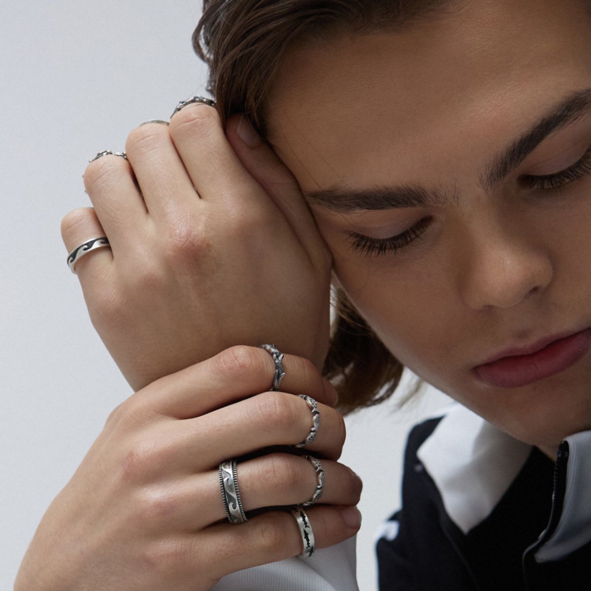하카블랙스(HAKKABLACKS) Black Wave Ring