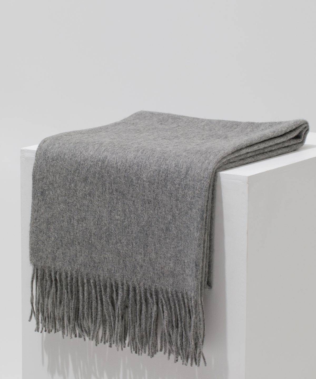 리끌로우(RECLOW) RC MACR WOOL 100% MUFFLER GRAY