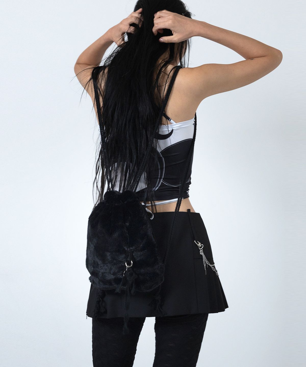 어세이(ASSAY) FLUFFY MINI BACK PACK (BLACK)
