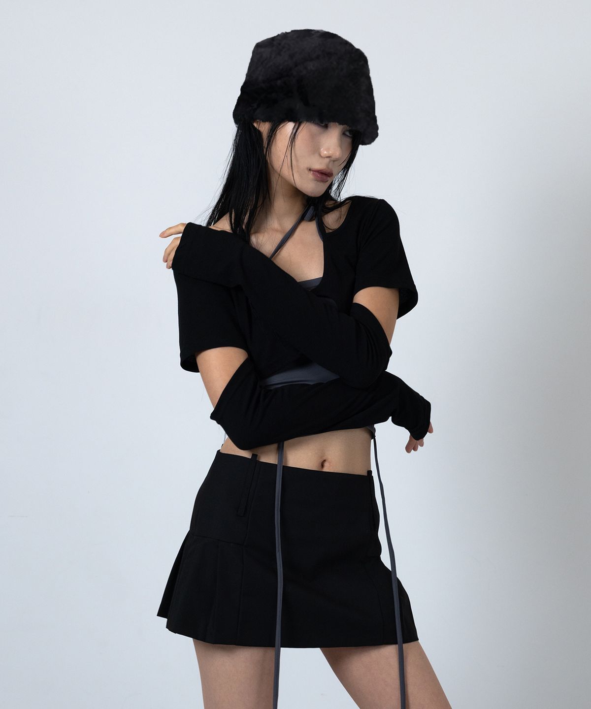 어세이(ASSAY) FLUFFY BUCKET HAT (IVORY)