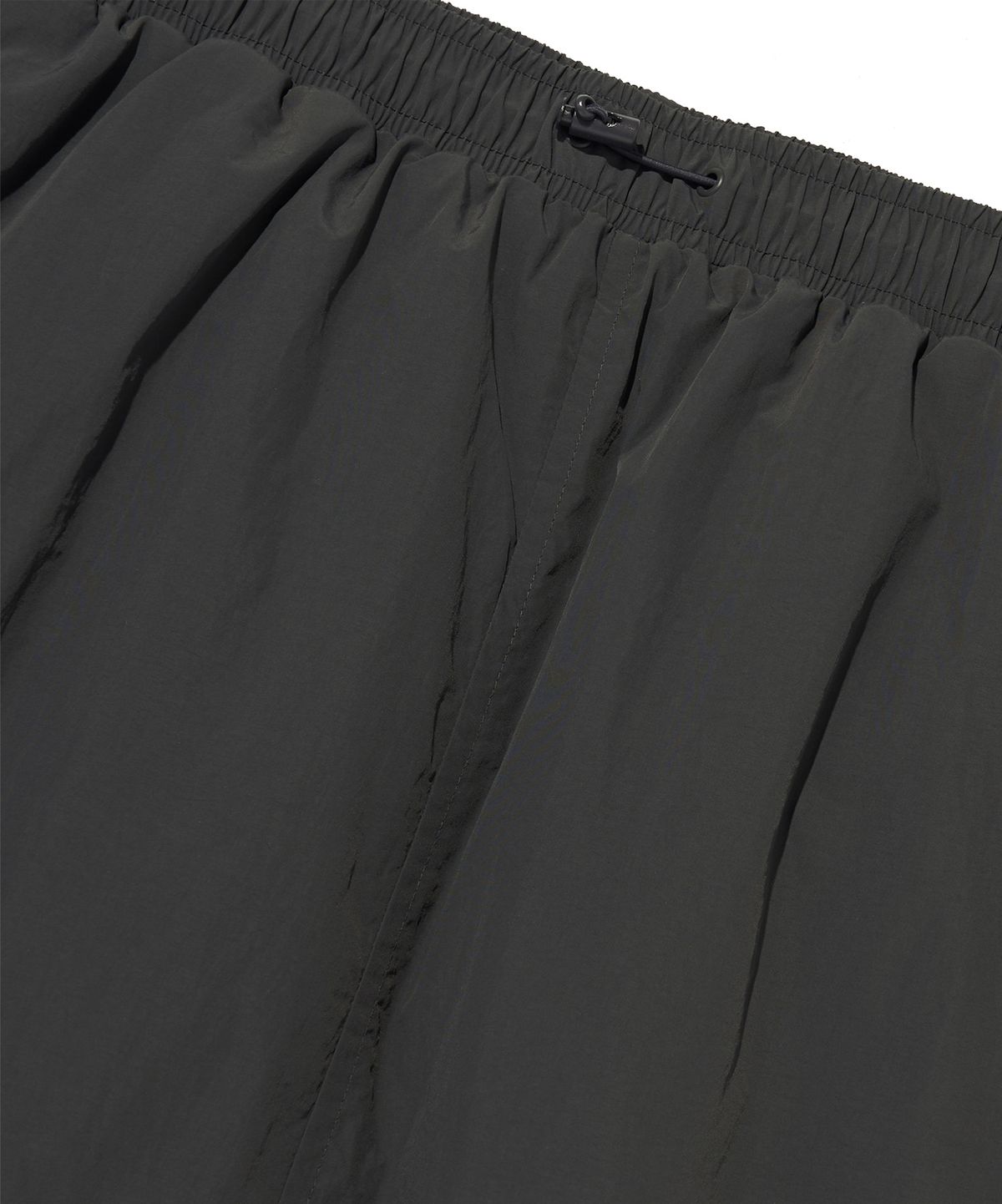 리복(REEBOK) 파라슈트 패딩 스커트 (W) - 차콜
