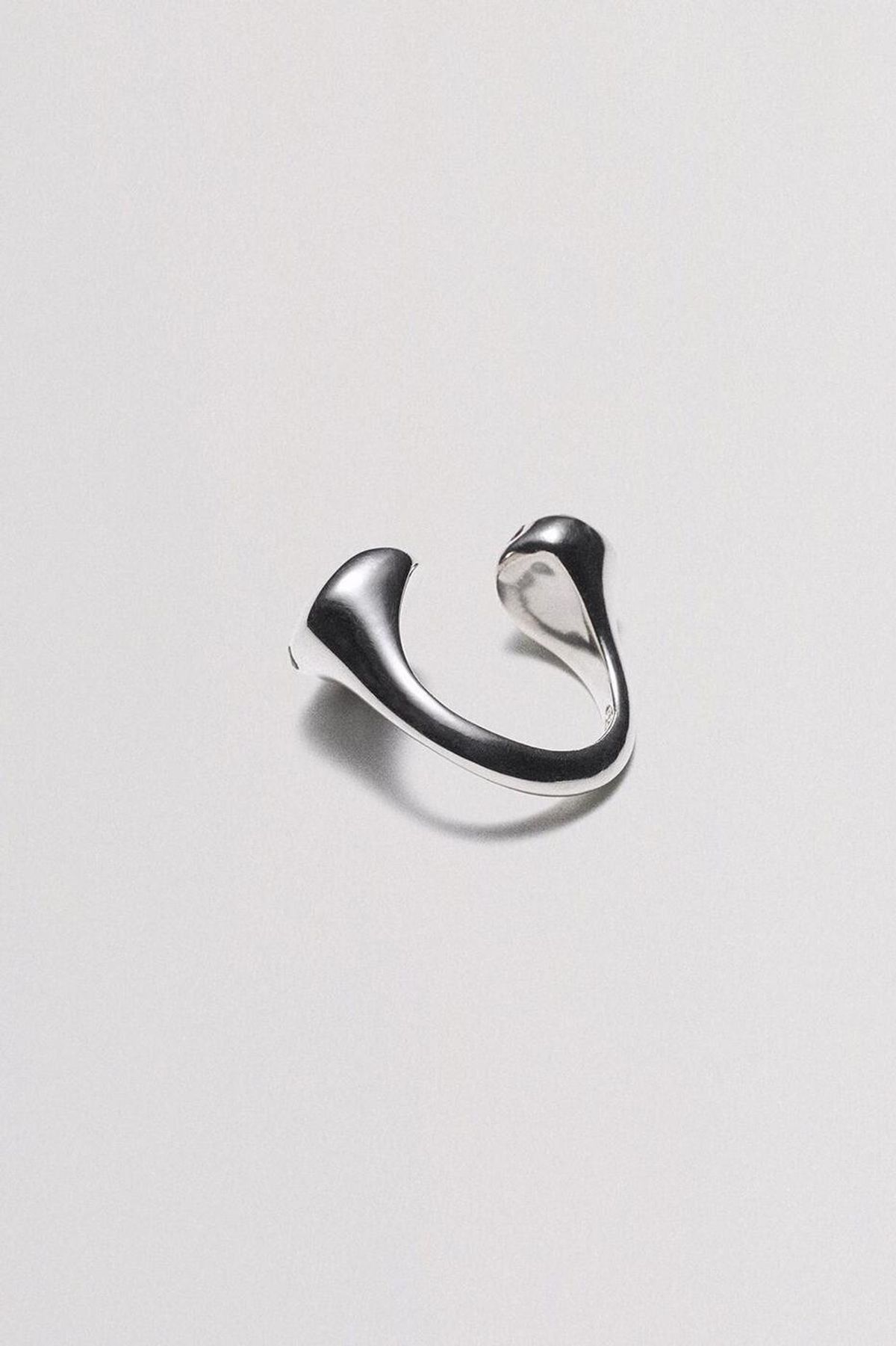 휴스타드(HUSTAD) HUSTAD 229 Mushroom Ruby  Ring _ 925 실버 & 레드 크리스탈 천연 루비  반지