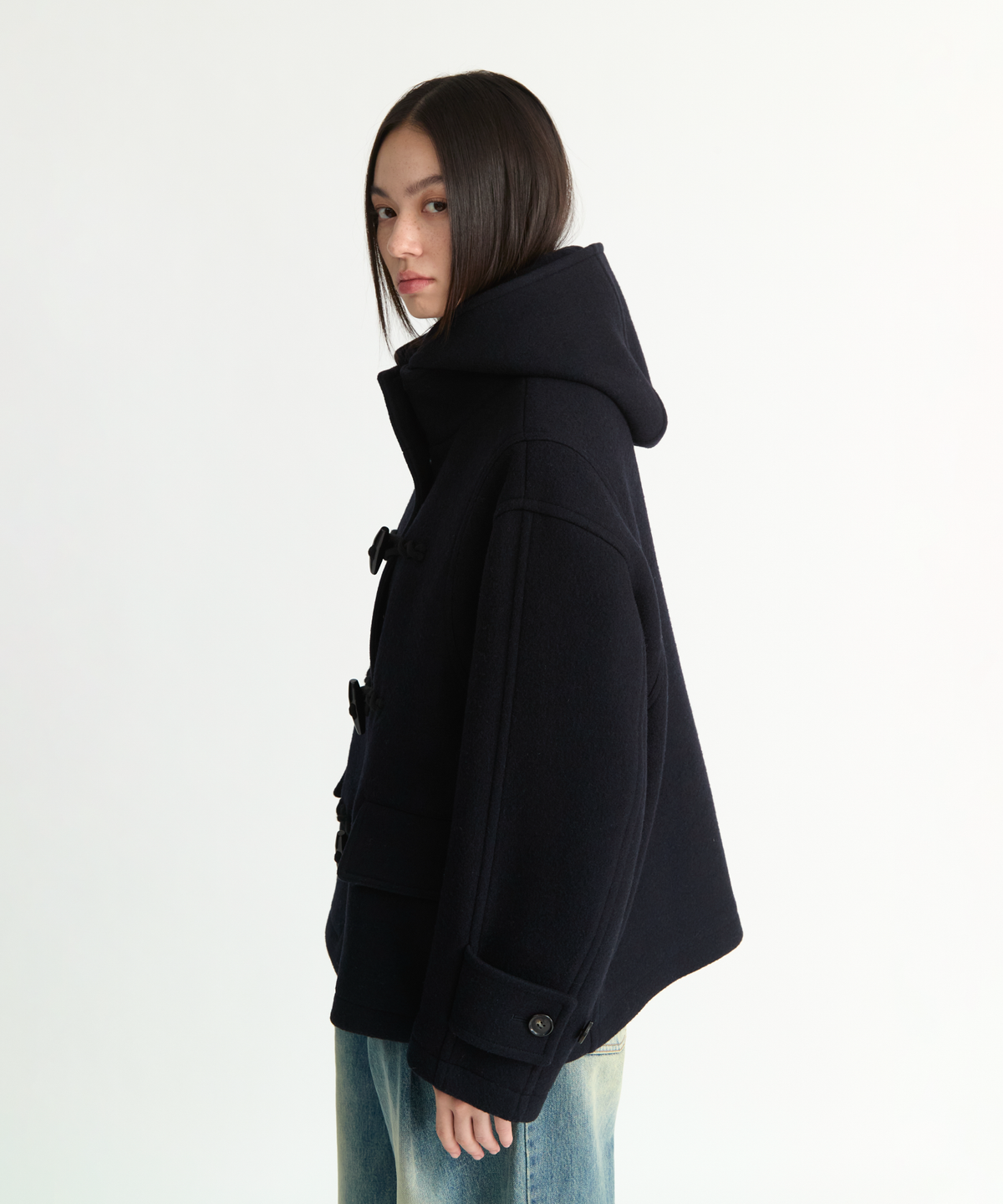 넌블랭크(NONBLANK) 우먼즈 디테처블 후드 더플 하프 코트_DARK NAVY