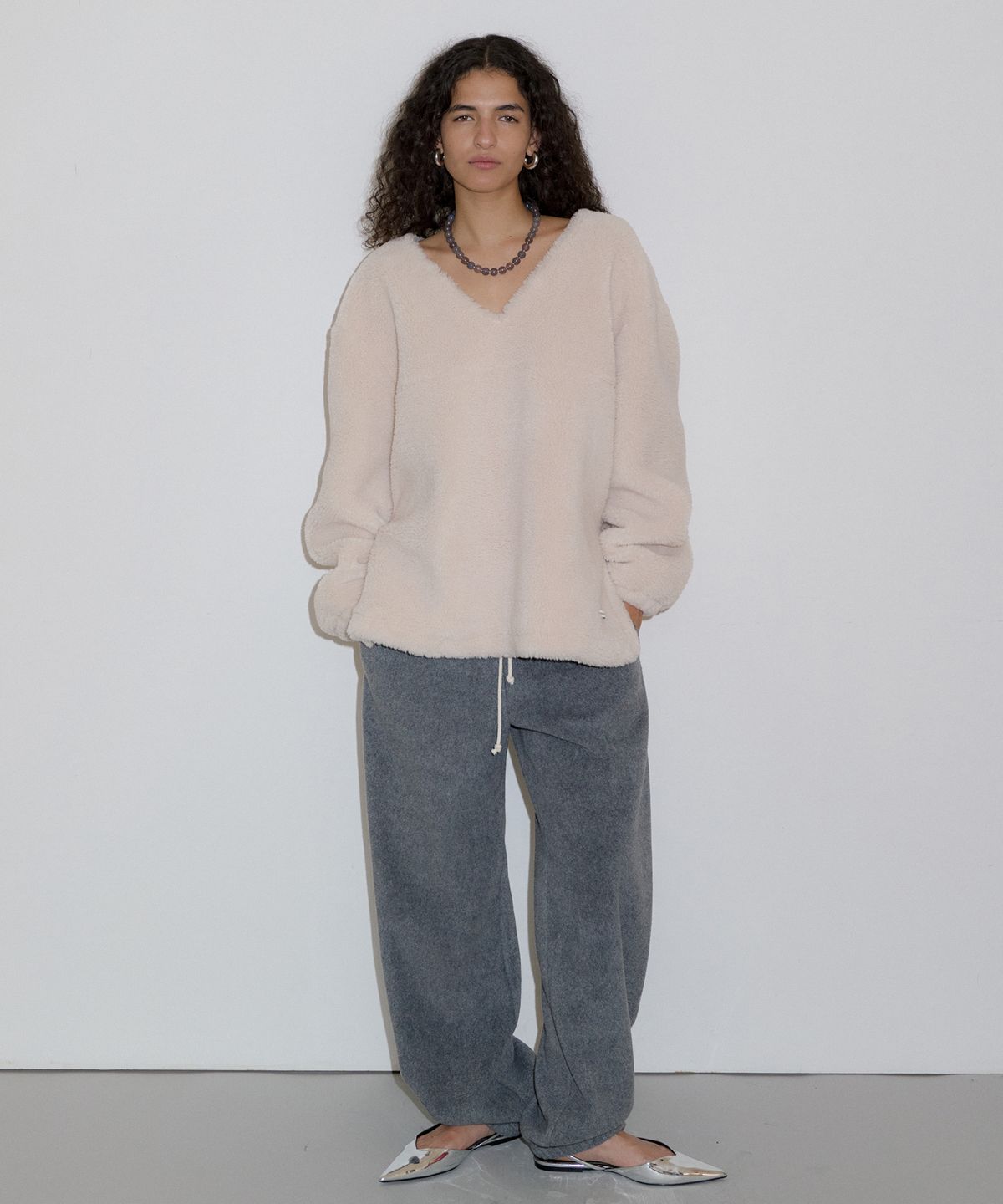 오버듀플레어(OVERDUEFLAIR) OF WARM JOGGER PANTS_CHARCOAL