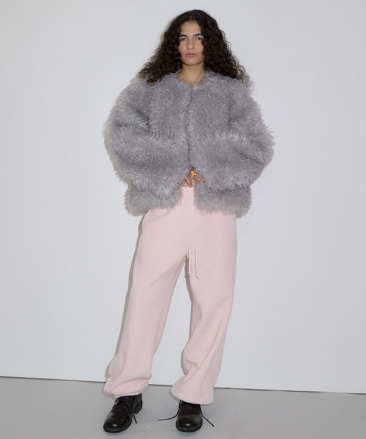 오버듀플레어(OVERDUEFLAIR) OF WARM JOGGER PANTS_BABY PINK