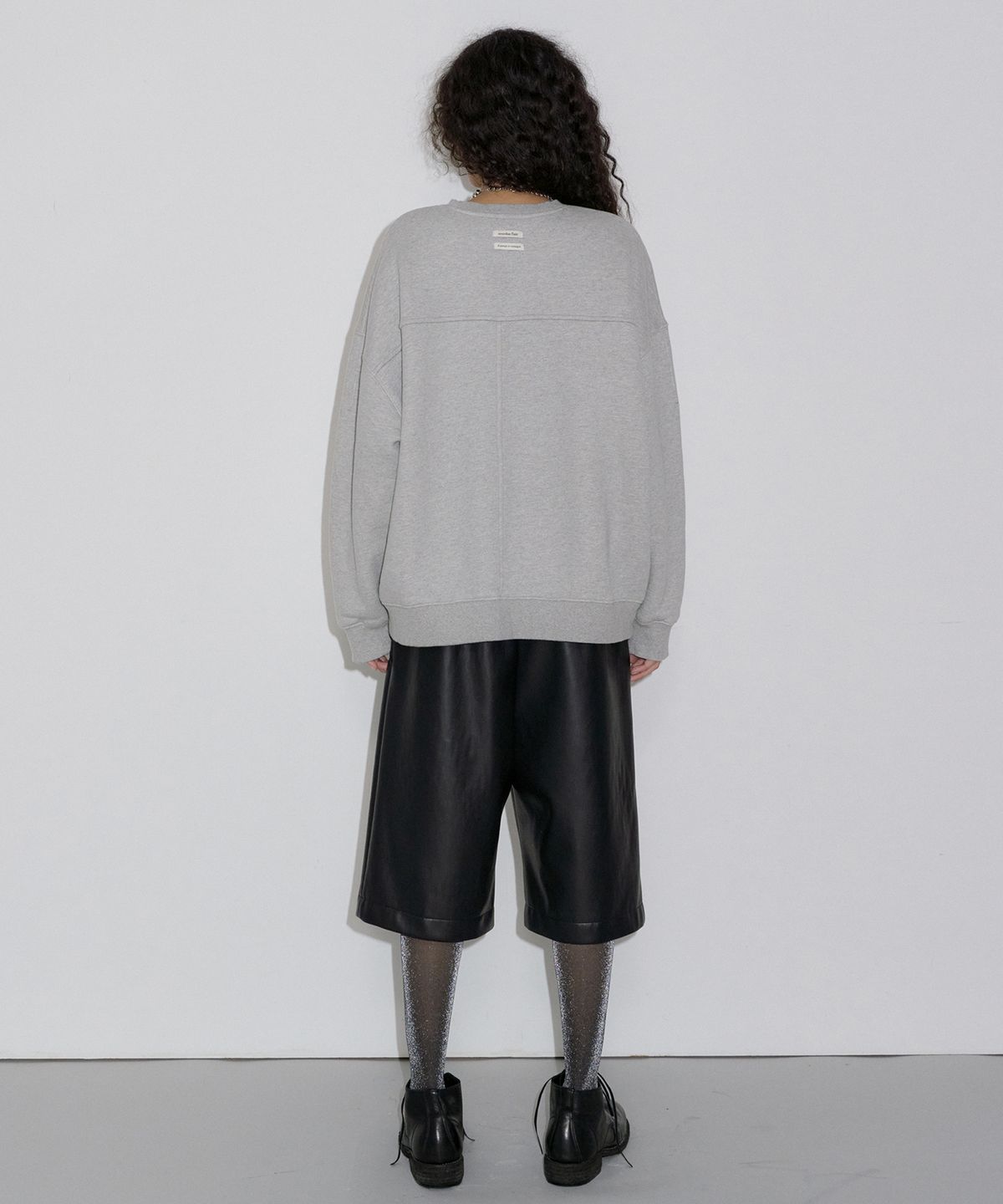 오버듀플레어(OVERDUEFLAIR) LEATHER BURMUDA PANTS_BLACK