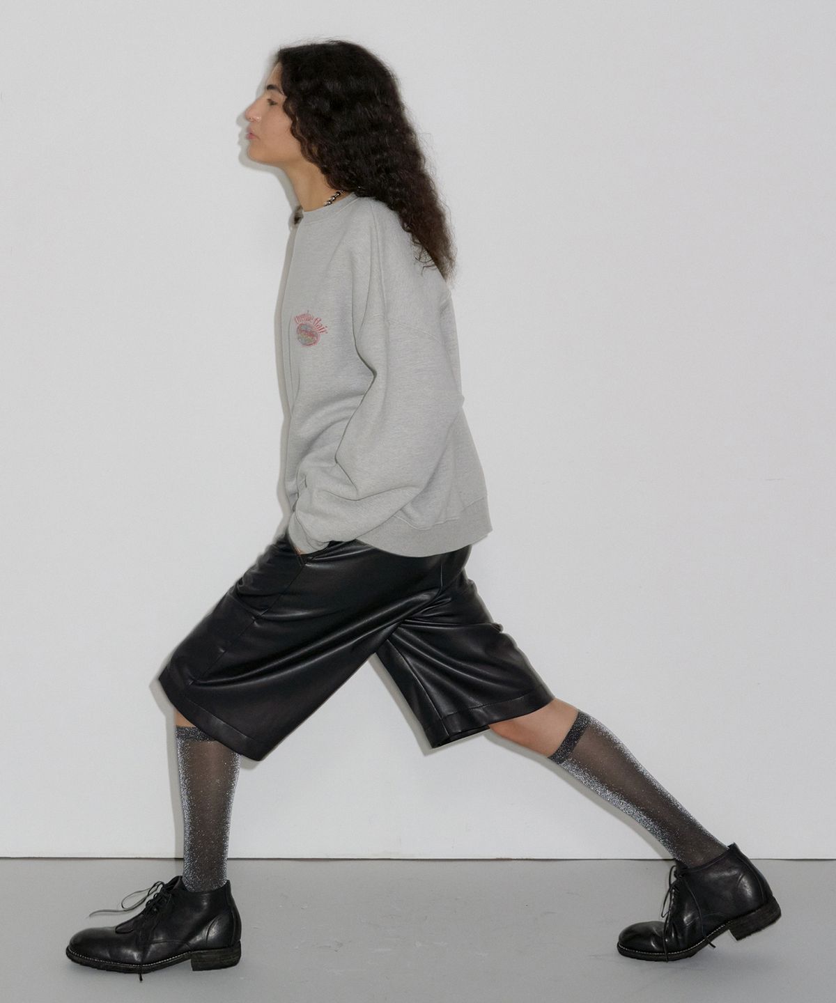 오버듀플레어(OVERDUEFLAIR) LEATHER BURMUDA PANTS_BLACK