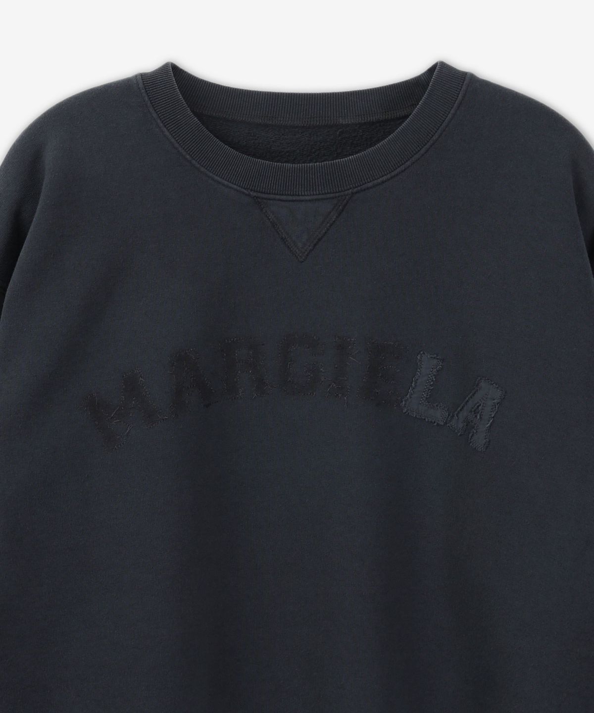 메종 마르지엘라(MAISON MARGIELA) 로고 맨투맨 - 빈티지 블랙 / S51GU0134S25570960