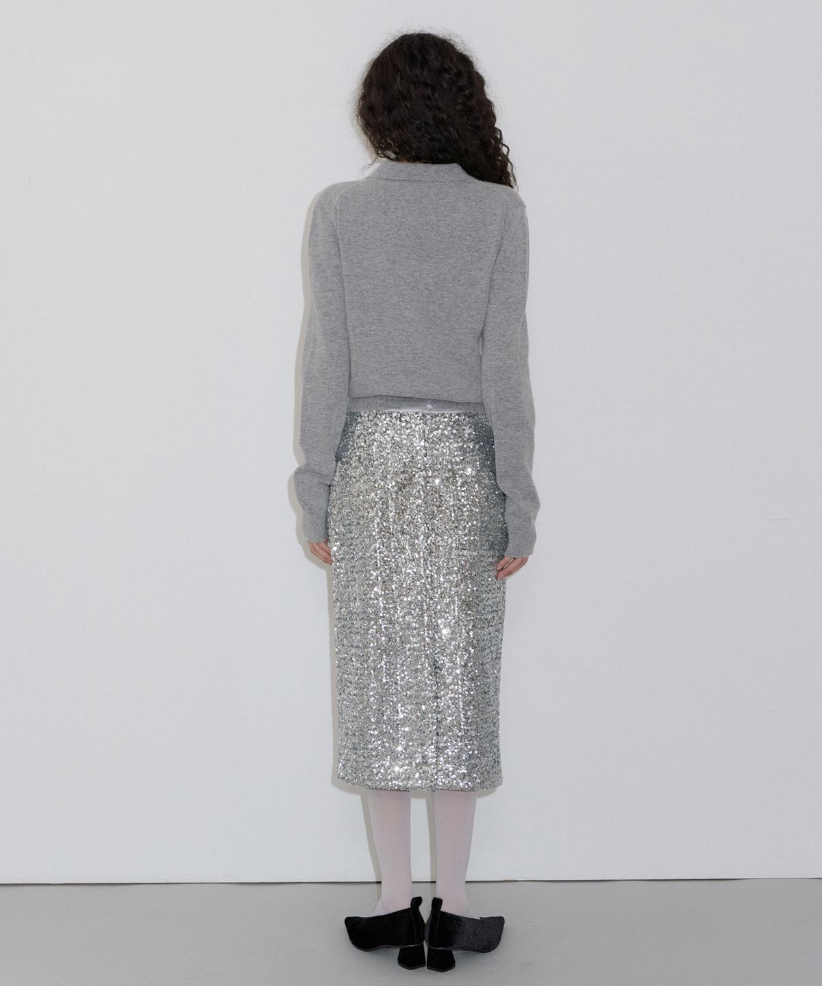 오버듀플레어(OVERDUEFLAIR) SPANGLE MIDI SKIRT_SILVER