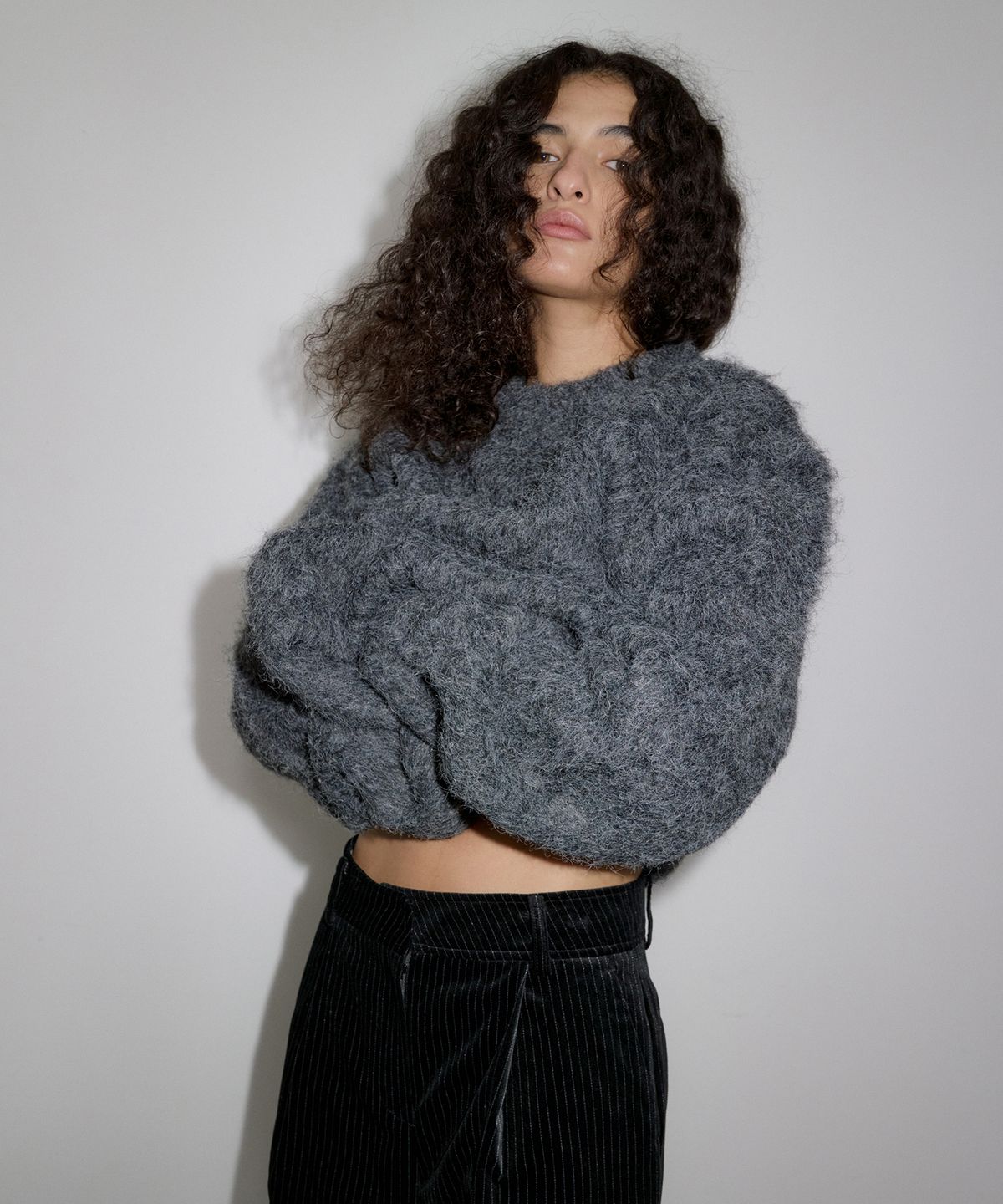 오버듀플레어(OVERDUEFLAIR) OVERSIZE HAIRY KNIT _CHARCOAL