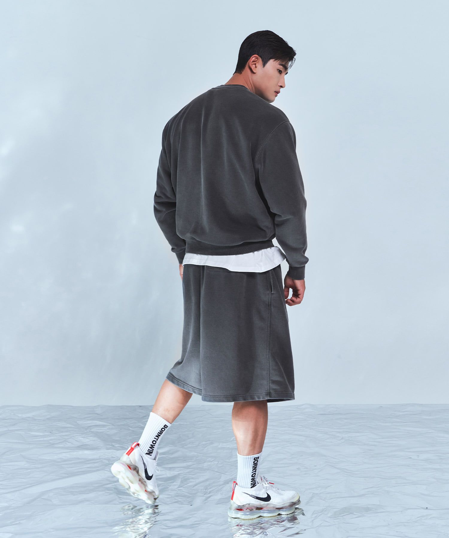 MUSINSA公式 | BORN TO WIN CHROME B PIGMENT HALF PANTS LONG