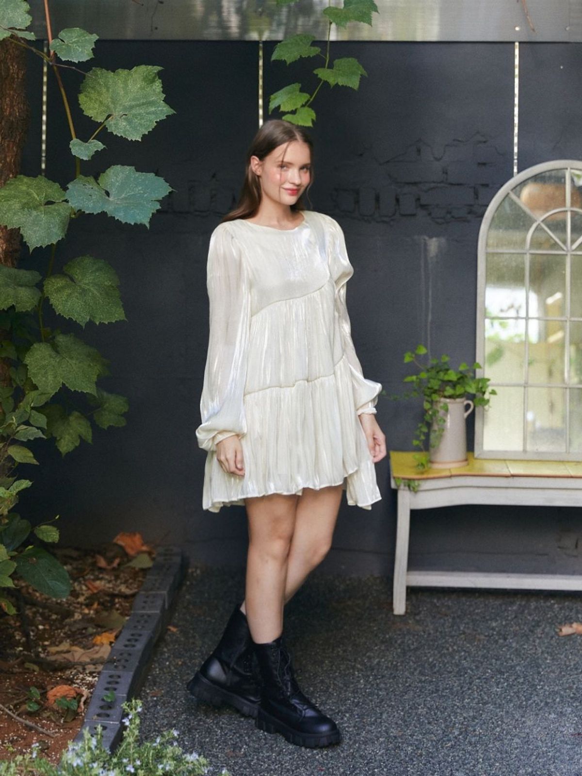 패브릭서울(FABRICSEOUL) satin glossy mini dress_ivory