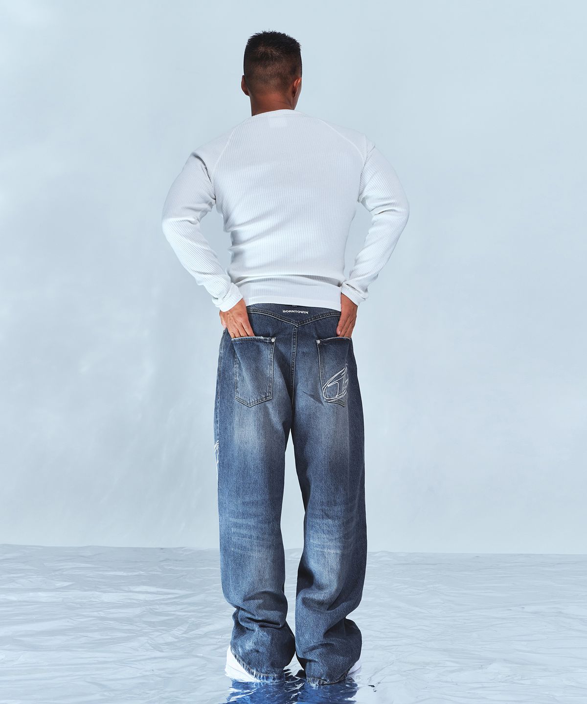 본투윈(BORN TO WIN) STROKE B WASHED WIDE DENIM PANTS [BLUE]