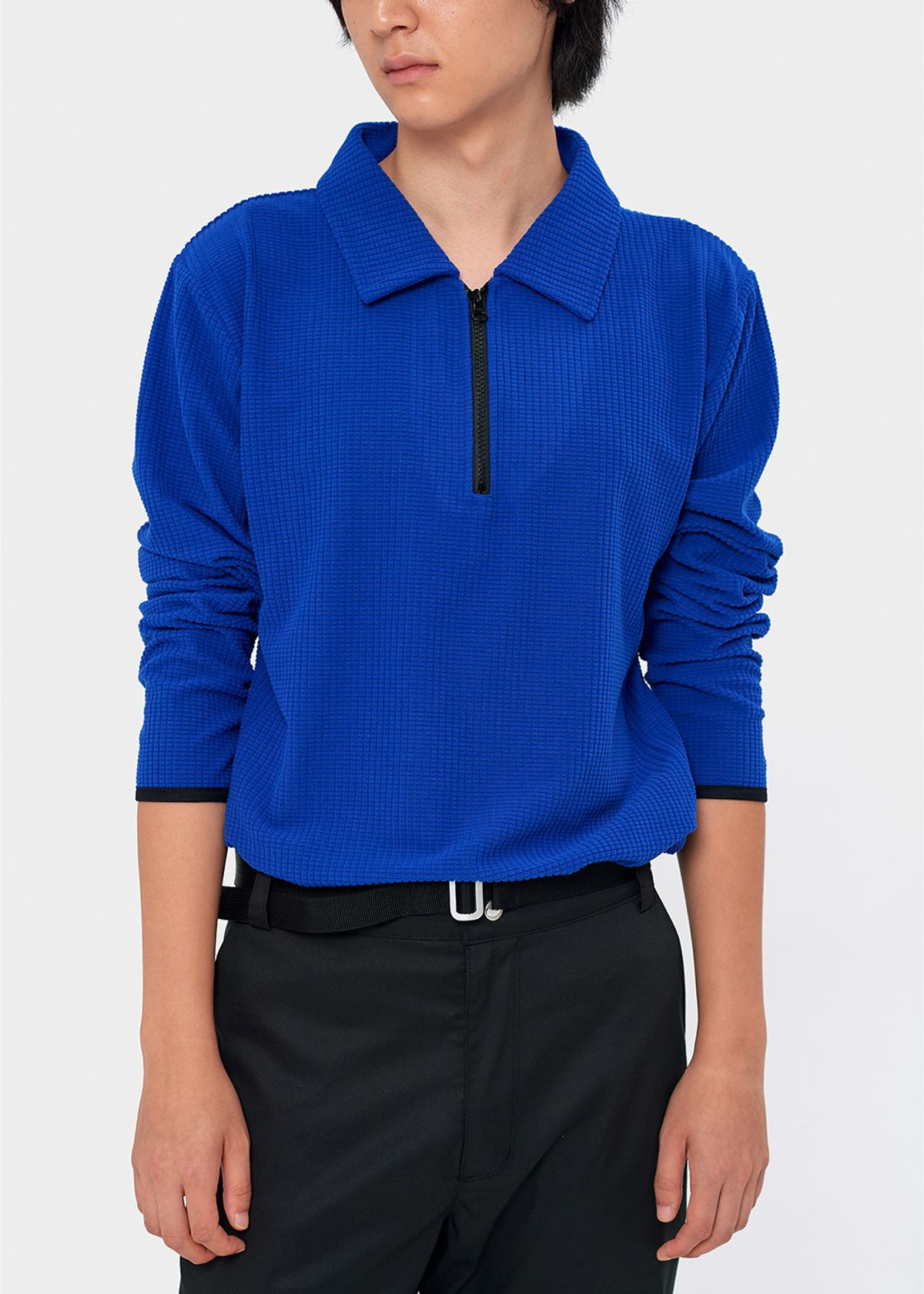 이레귤러(IRREGULAR) EMBOSS HALF ZIP SHIRT (BLUE)
