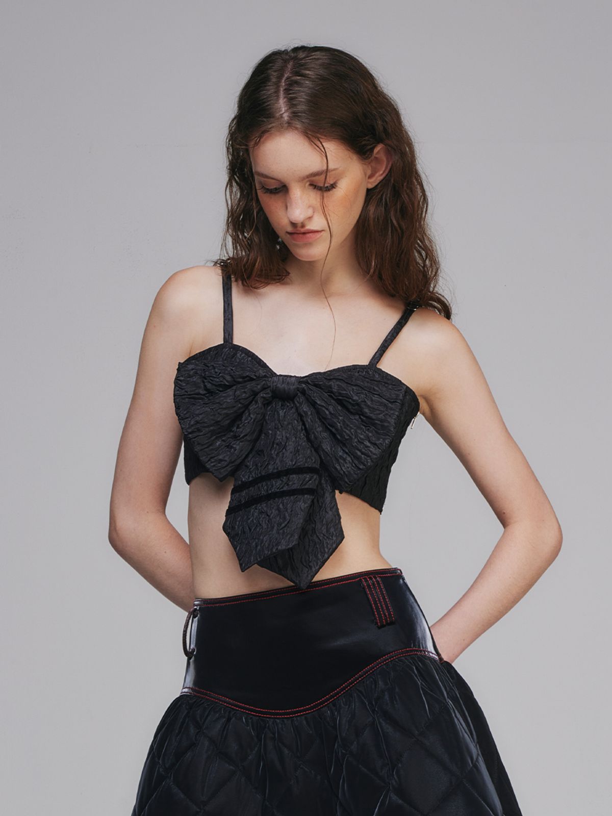 키셰리헤(KICHELEEHE) 리본 뷔스티에 탑_블랙