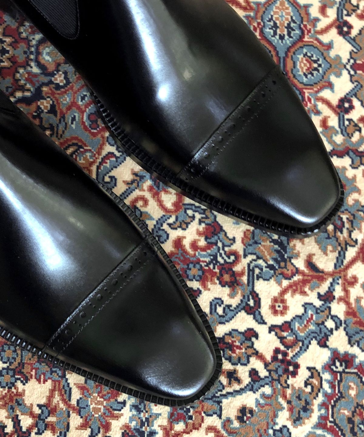 조앤슈(JOENSHOE) 칸도 스트레이트팁 첼시부츠 블랙