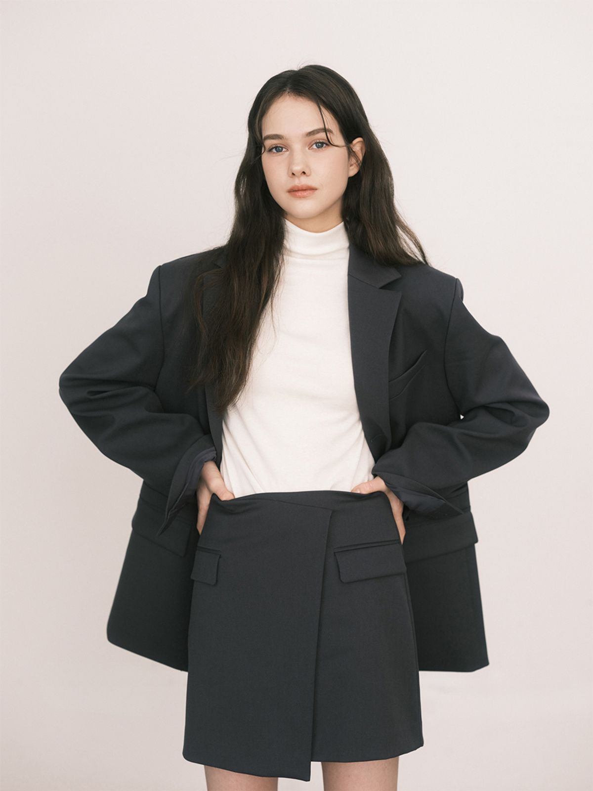 넌서치(NONESUCH) 더블 포켓 오버핏 블레이저 /차콜