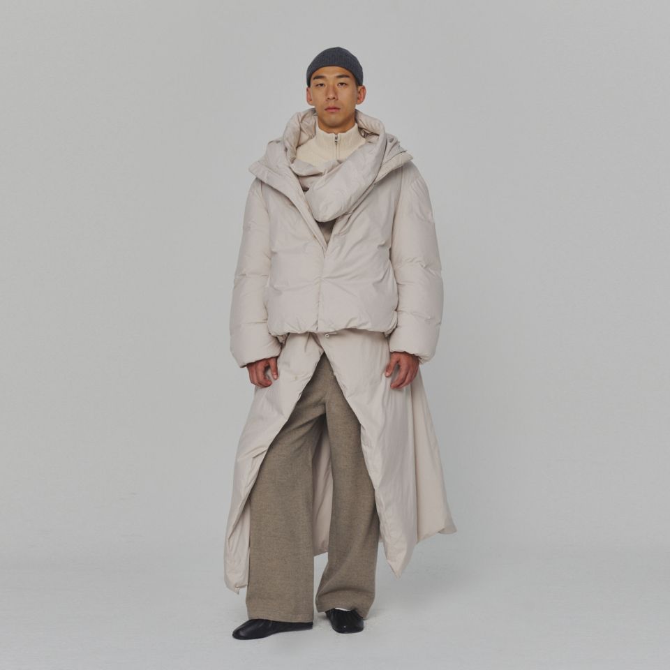 MUSINSA公式 | AMOMENTO HOODED DOWN PUFFER (2COLORS)
