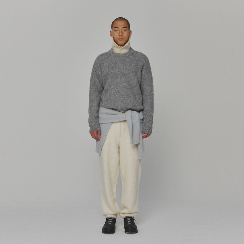 MUSINSA公式 | AMOMENTO ALPACA ROUND NECK PULLOVER (3COLORS)