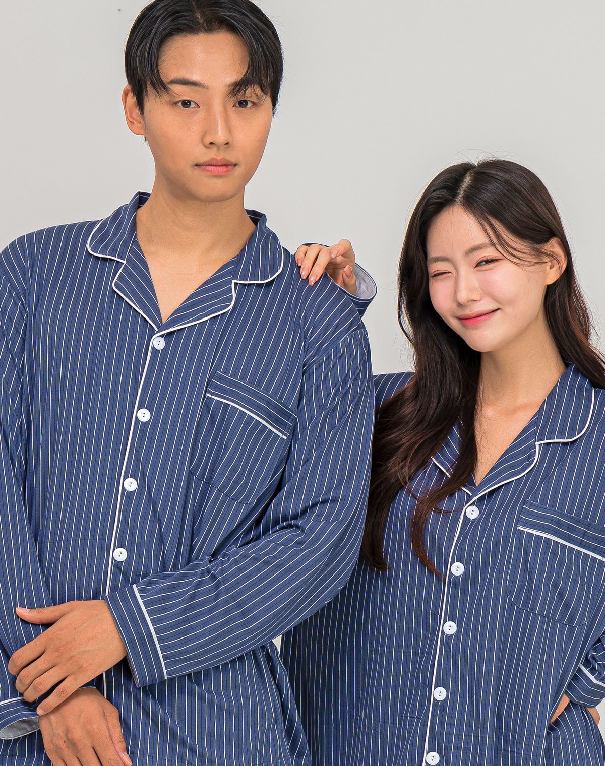 에이원(AONE) [SET] 커플 피치기모 핀스트라이프 카라 잠옷