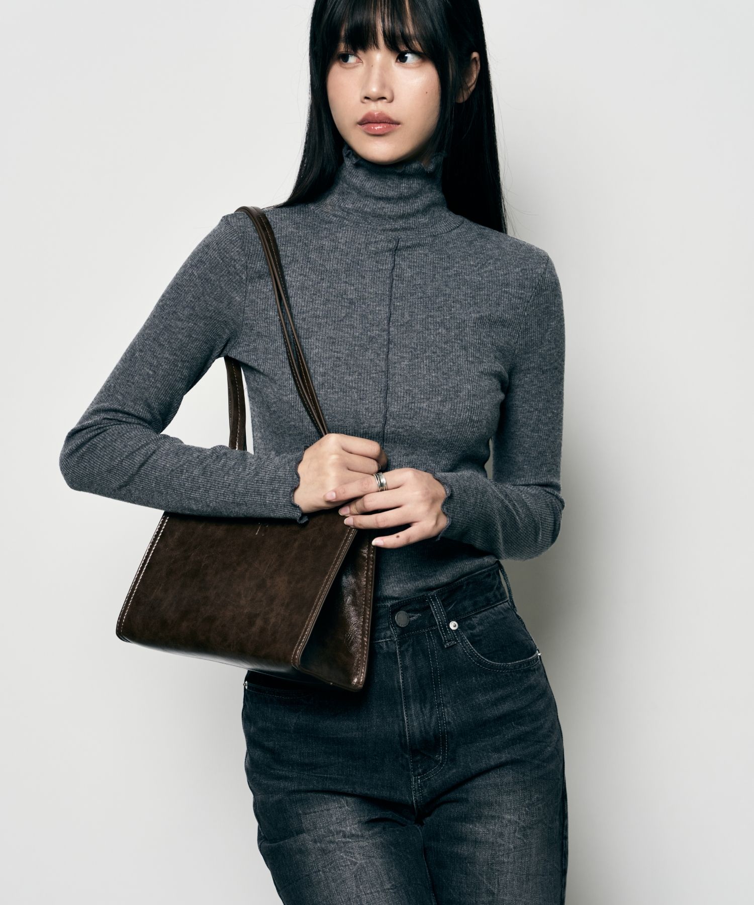 バッグ・カバンその他 [ LEATHERY ] Bolted Square Shoulder Bag / Mini Bolted Square Shoulder Bag / Mini [BLACK] - LEATHERY