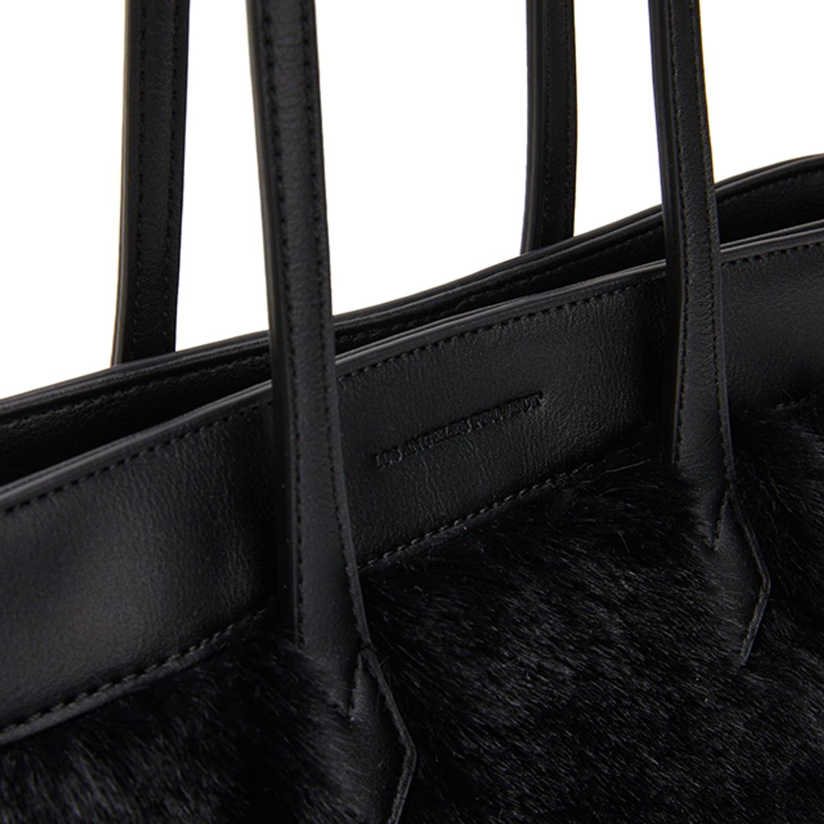랩(LAP) FUR LEATHER SHOULDER BAG AQ7ABA09