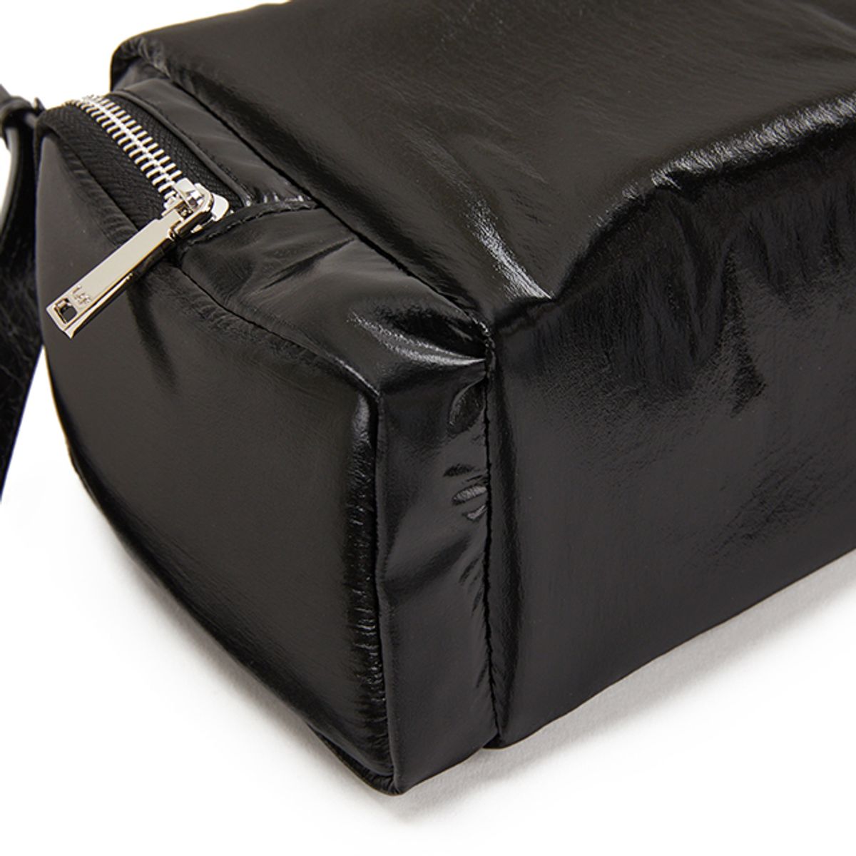 랩(LAP) GLOSSY PADDED BAG AQ7ABA04