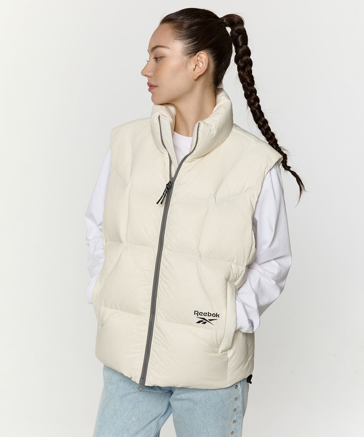 리복(REEBOK) 펌프 패리스 다운 베스트 - 아이보리