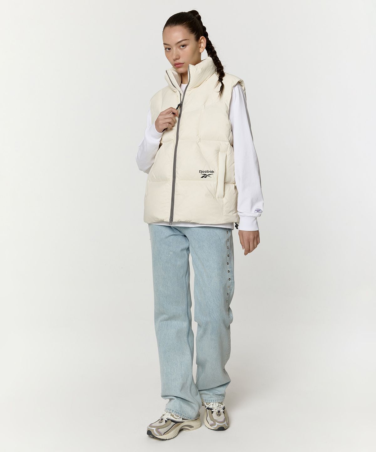 리복(REEBOK) 펌프 패리스 다운 베스트 - 아이보리