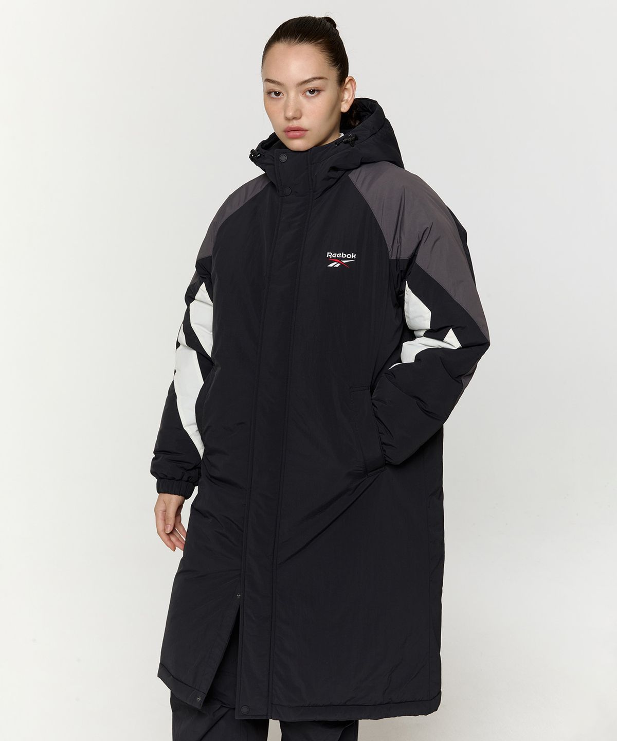 리복(REEBOK) 벡터 벤치 코트 - 블랙