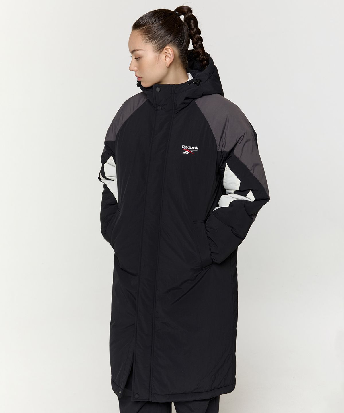 리복(REEBOK) 벡터 벤치 코트 - 블랙