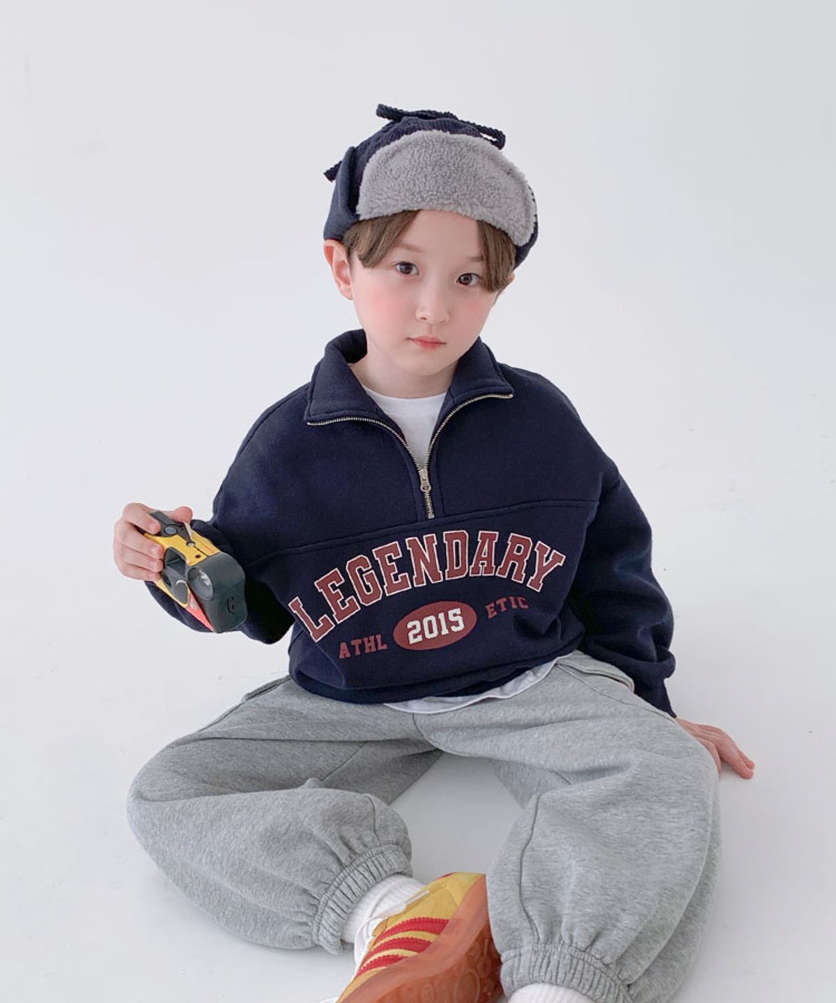 베리클로젯(BERRYCLOSET) [기모] 레전더리 반집업 맨투맨