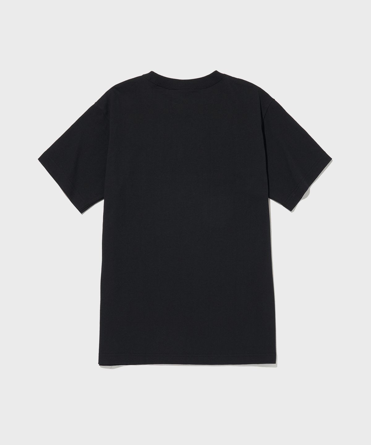 챔피온(CHAMPION) 베이직 포켓 반팔 티셔츠 Black