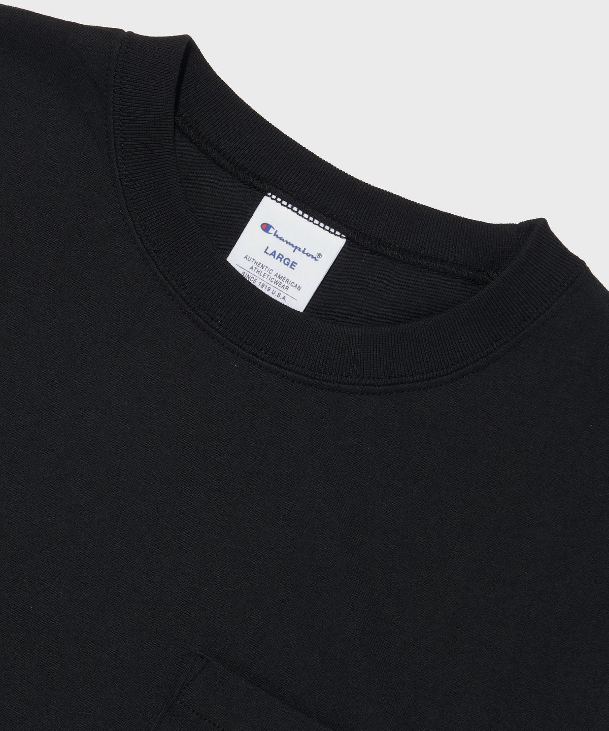 챔피온(CHAMPION) 베이직 포켓 반팔 티셔츠 Black