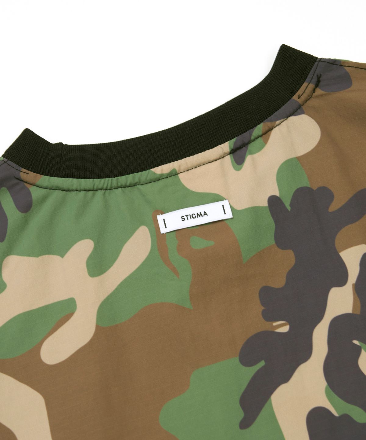 스티그마(STIGMA) Wind Breaker Oversized Crewneck Camouflage