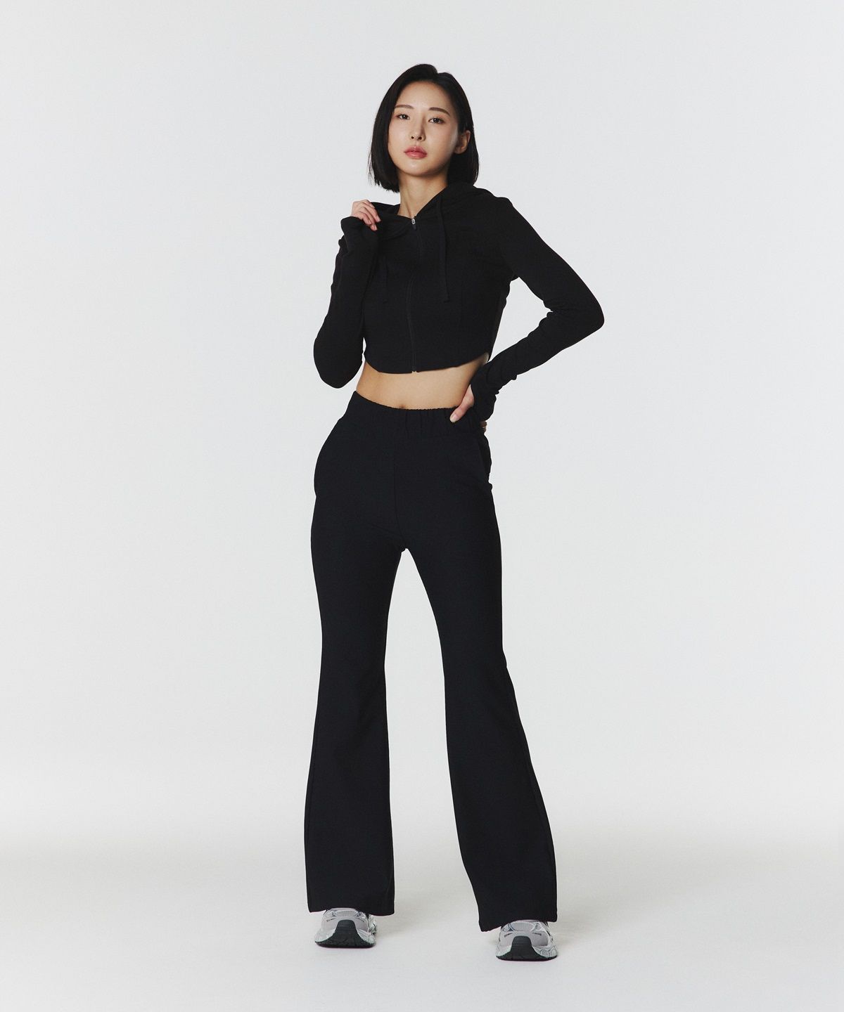 무신사 스탠다드 스포츠(MUSINSA STANDARD SPORTS) 골지 플레어 팬츠 우먼(2color)