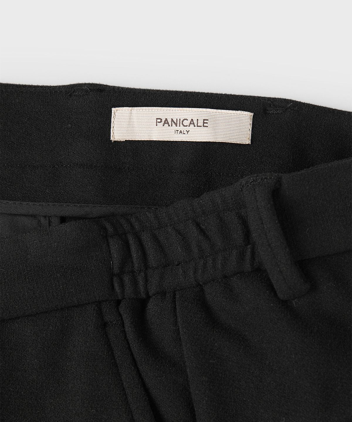 빠니깔레(PANICALE) 블랙 텐셀 드로우스트링 슬랙스