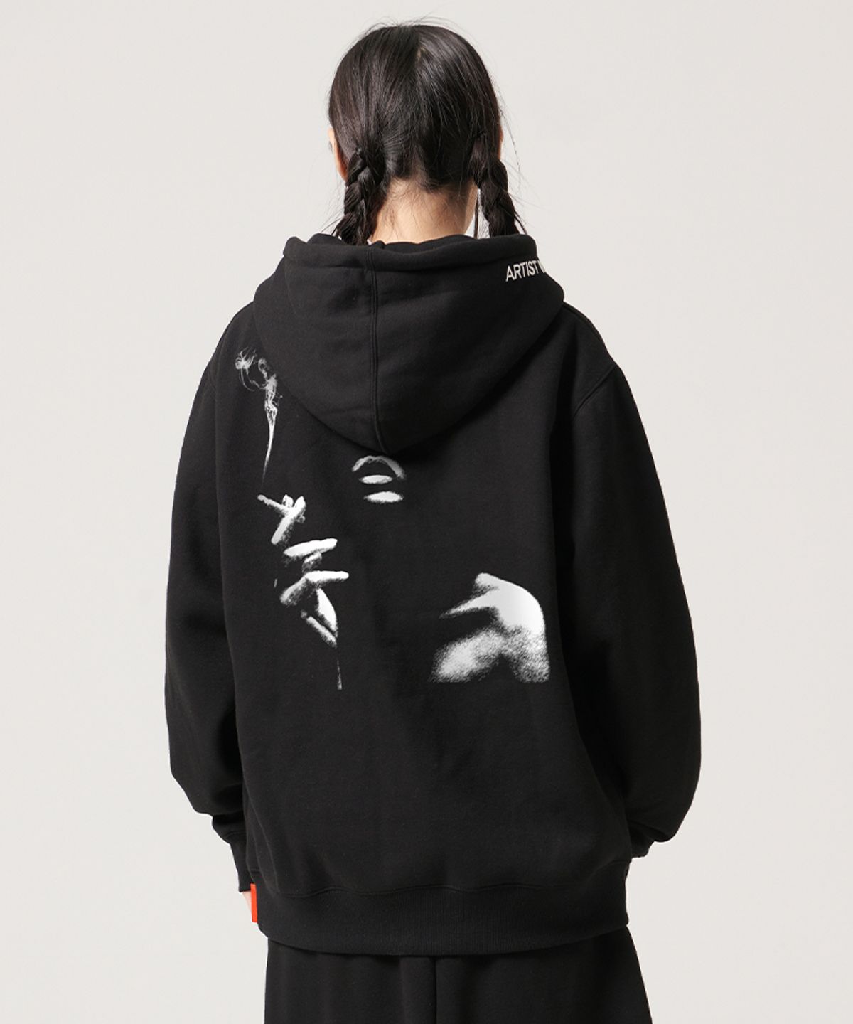아티스트웨어(ARTISTWEAR) [ATW] 스모크 후드티