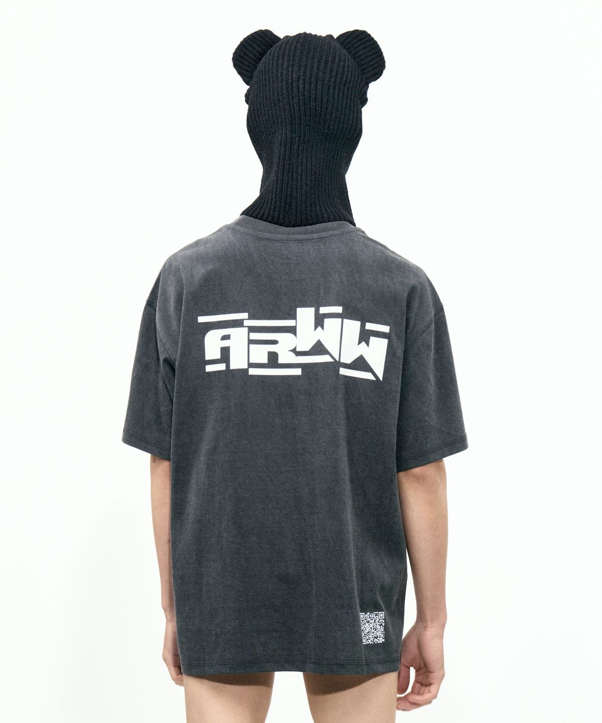 에이프런웨이(AIFERUNWAY) 피그먼트 로고 티셔츠